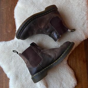 DR. MARTIN WOMEN'S FAUX FUR LINED CHELSEA BOOT 7